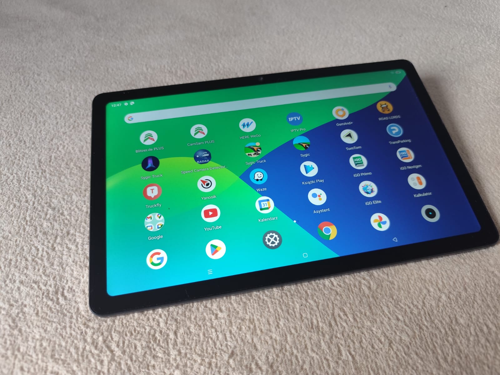 Samsung a9 4/64 plus aplikacje nawigacyjne